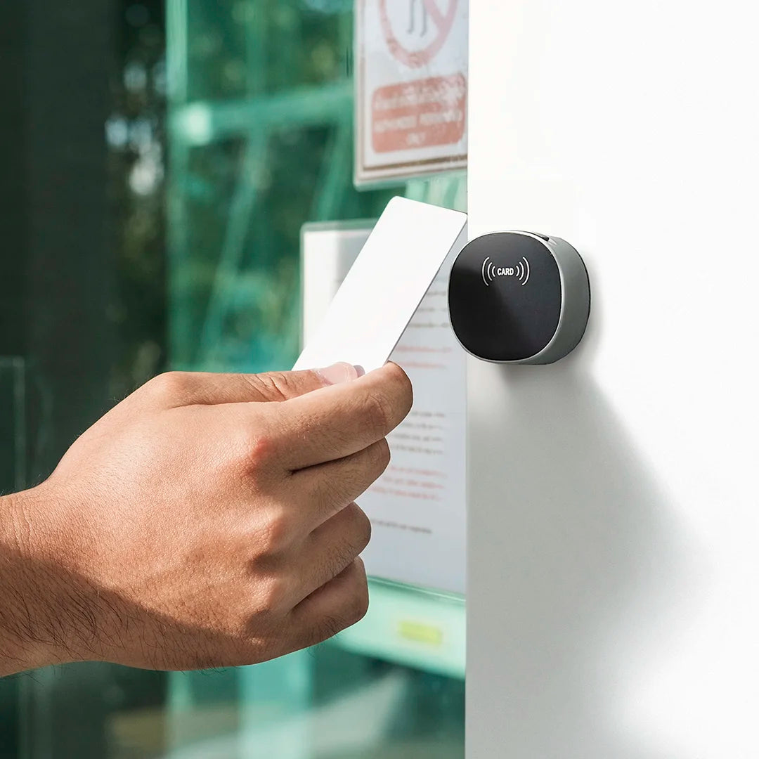 200 Capacity Adjustable Key Cabinet with RFID Lock | CB13716 – Barska 200 Capacity Adjustable Key Cabinet with RFID Lock | CB13716 – Barska